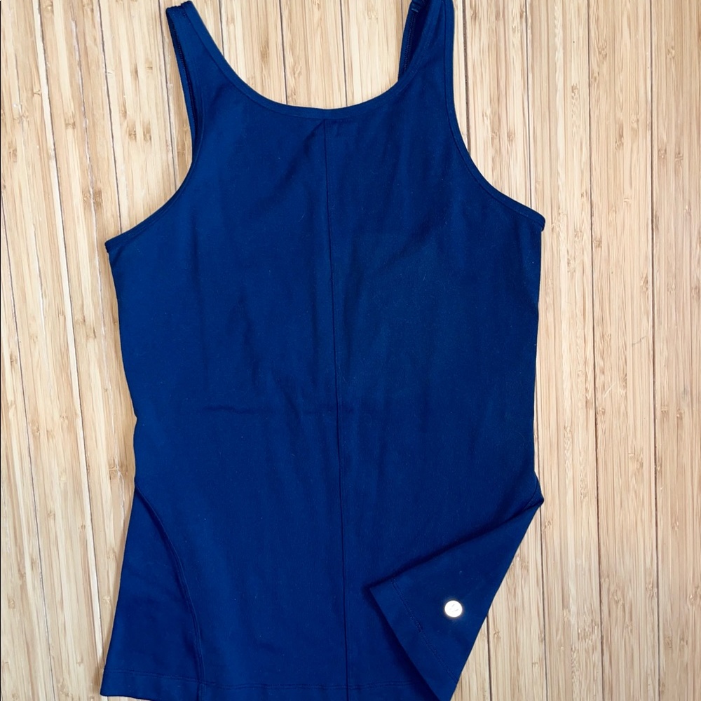 Lululemon navy low back workout top